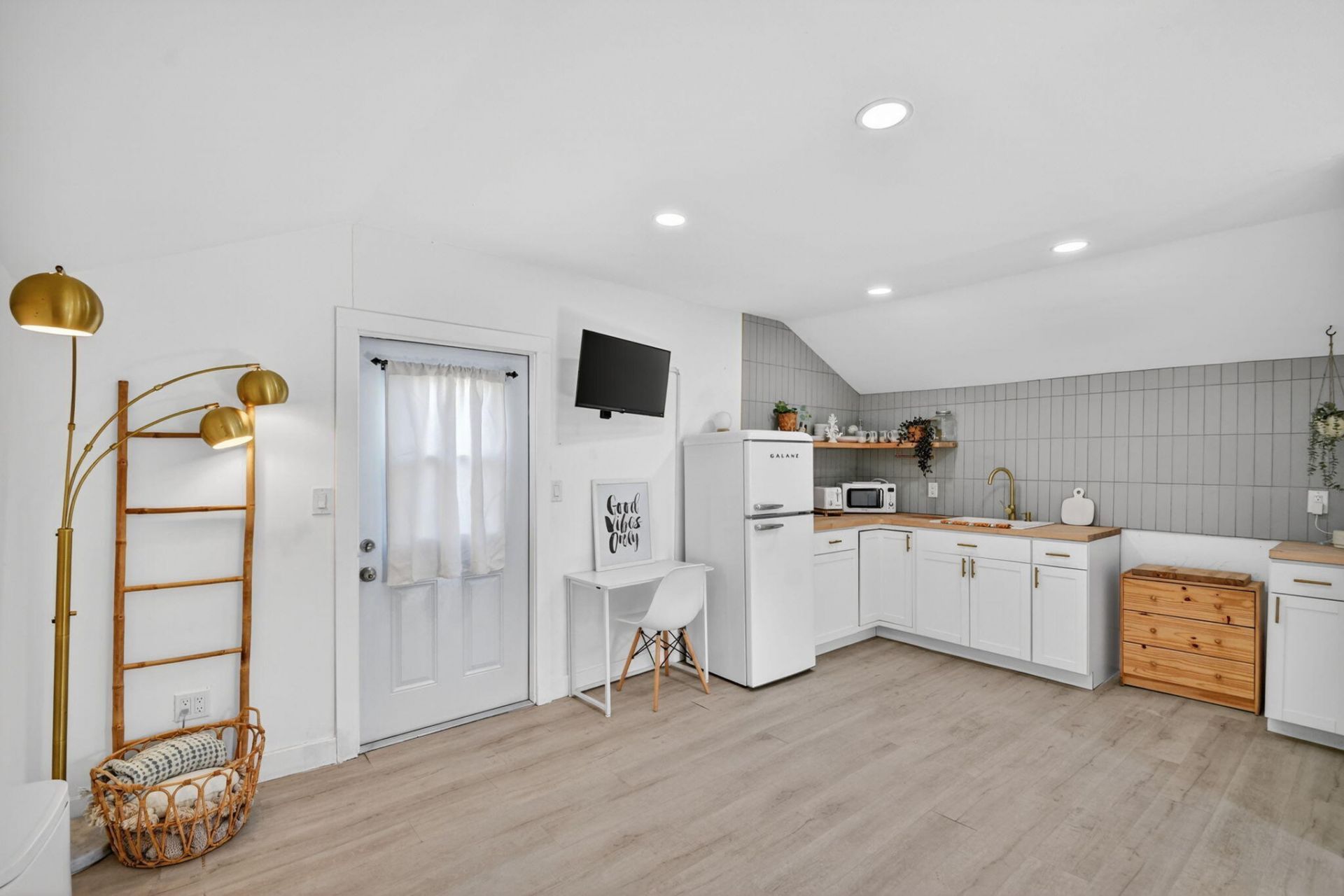 306 N J Street, Lake Worth Beach, FL 33460 Photo