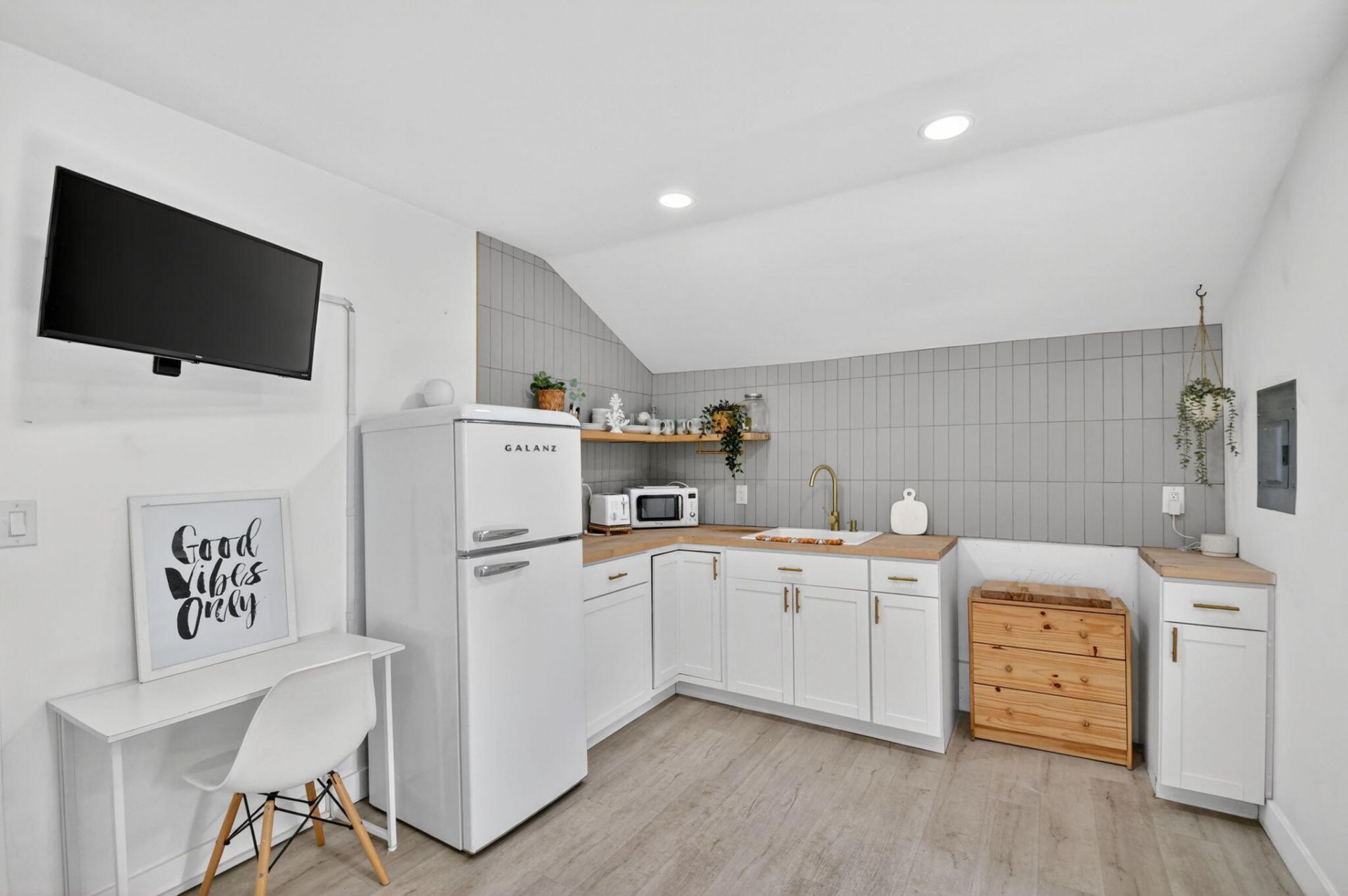 306 N J Street, Lake Worth Beach, FL 33460 Photo