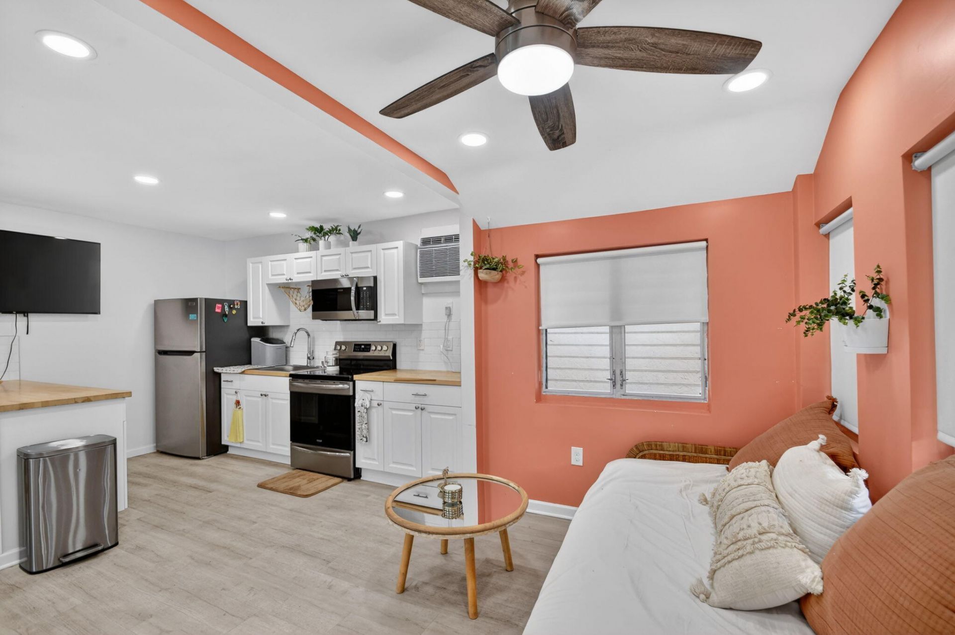 306 N J Street, Lake Worth Beach, FL 33460 Photo