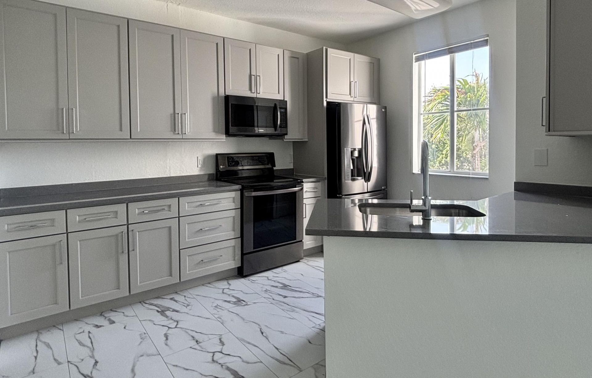 11035 Legacy Boulevard, Unit 301, Palm Beach Gardens, FL 33410 Photo