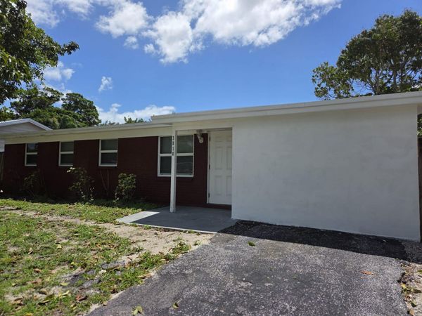 3818 Everglades Road, Cabana Colony, FL 33410