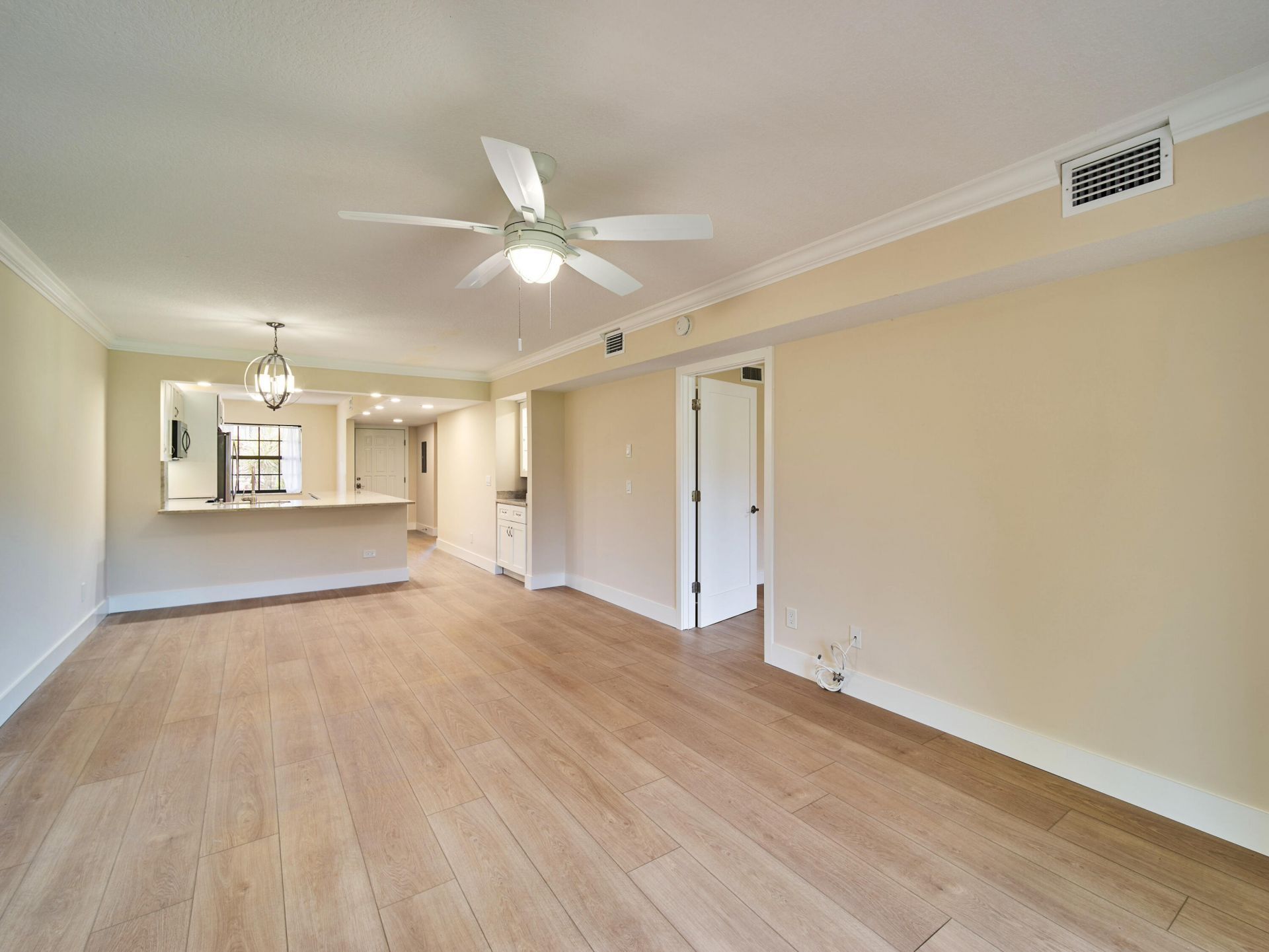 1101 Pinecrest Circle, Unit E, Jupiter, FL 33458 Photo