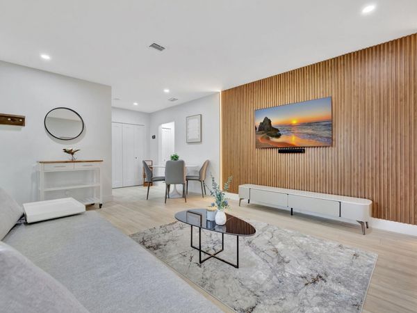 934 NW 4th Avenue, Unit 4, Fort Lauderdale, FL 33311