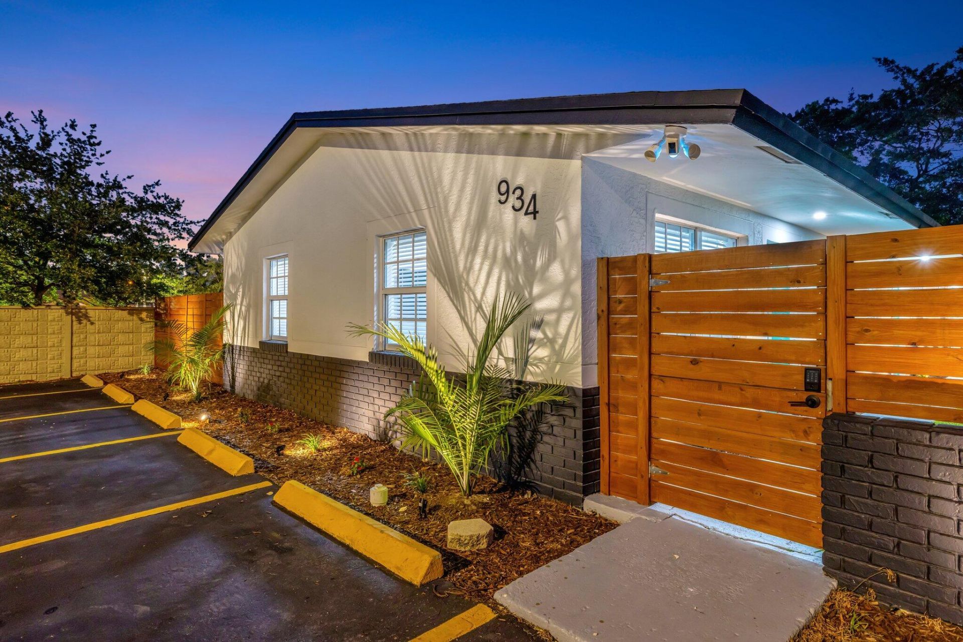 934 NW 4th Avenue, Unit 4, Fort Lauderdale, FL 33311 Photo