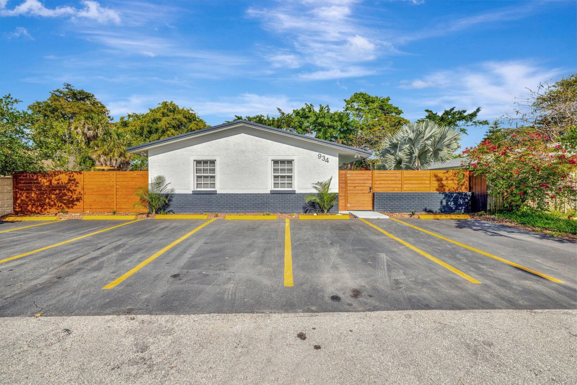 934 NW 4th Avenue, Unit 4, Fort Lauderdale, FL 33311 Photo