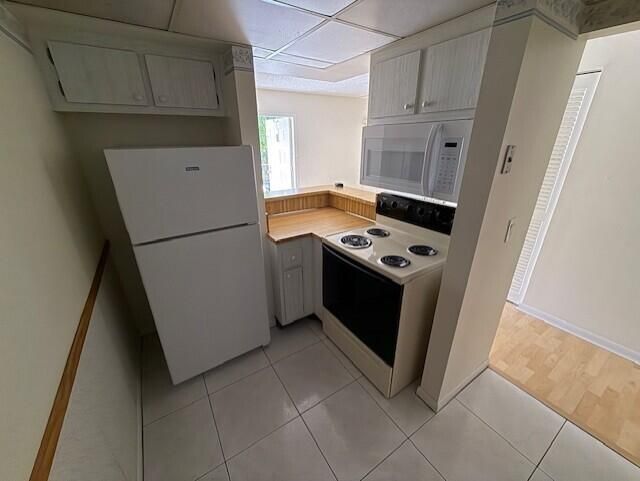 1844 Fairview Villas Drive, Unit 3, Palm Springs, FL 33406 Photo