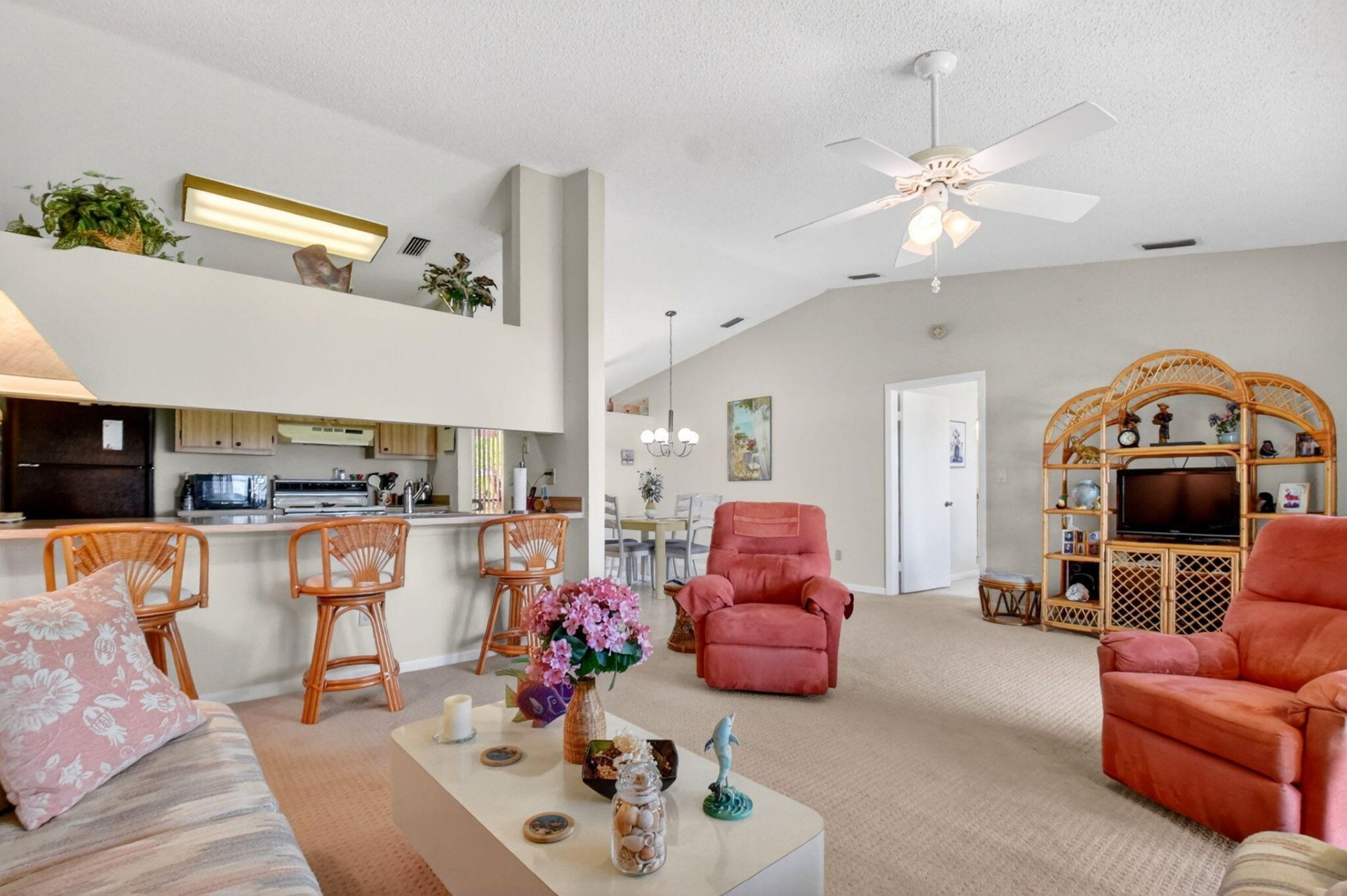 6 Farnworth Drive, Boynton Beach, FL 33426 Photo