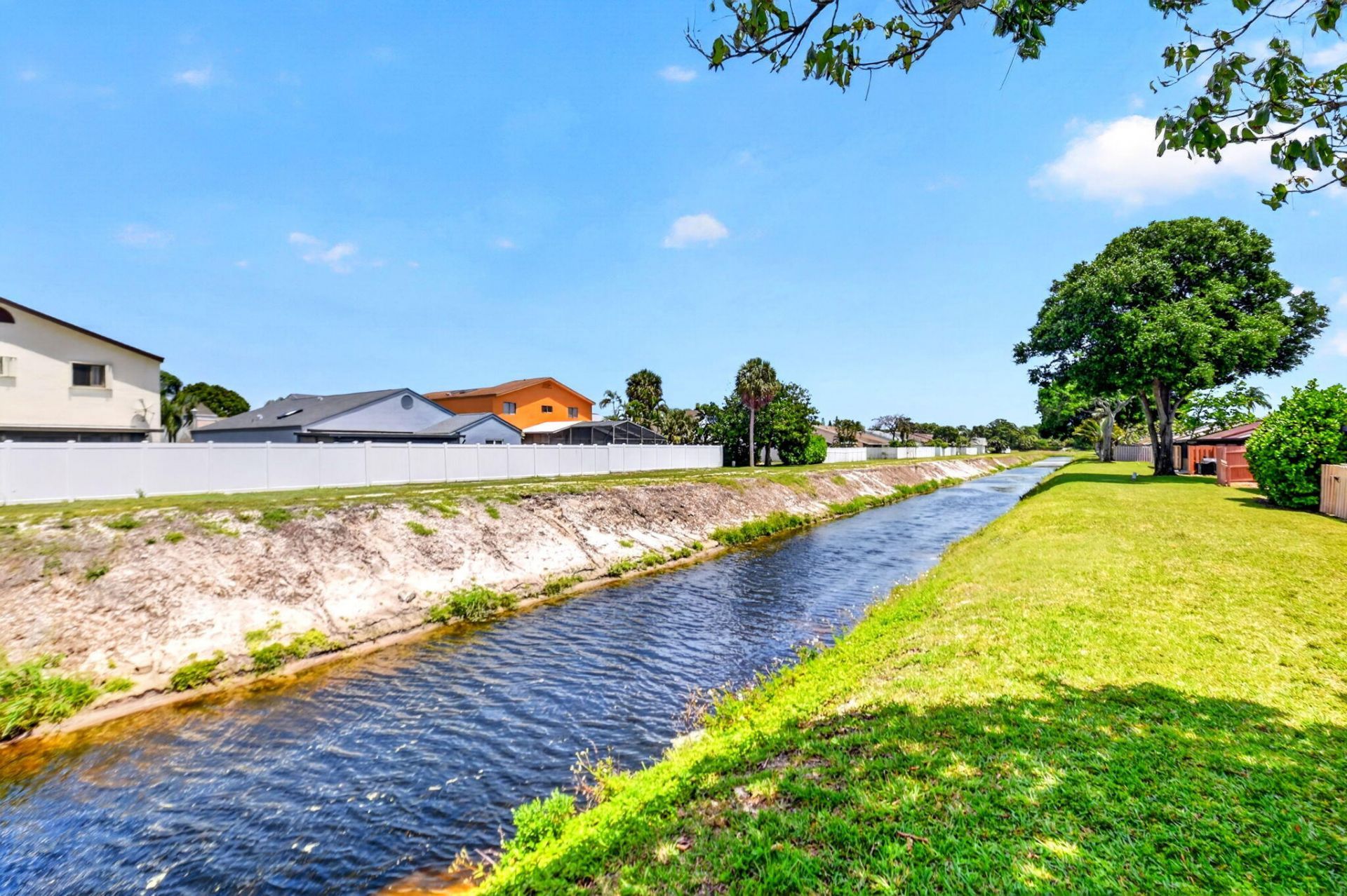 6 Farnworth Drive, Boynton Beach, FL 33426 Photo