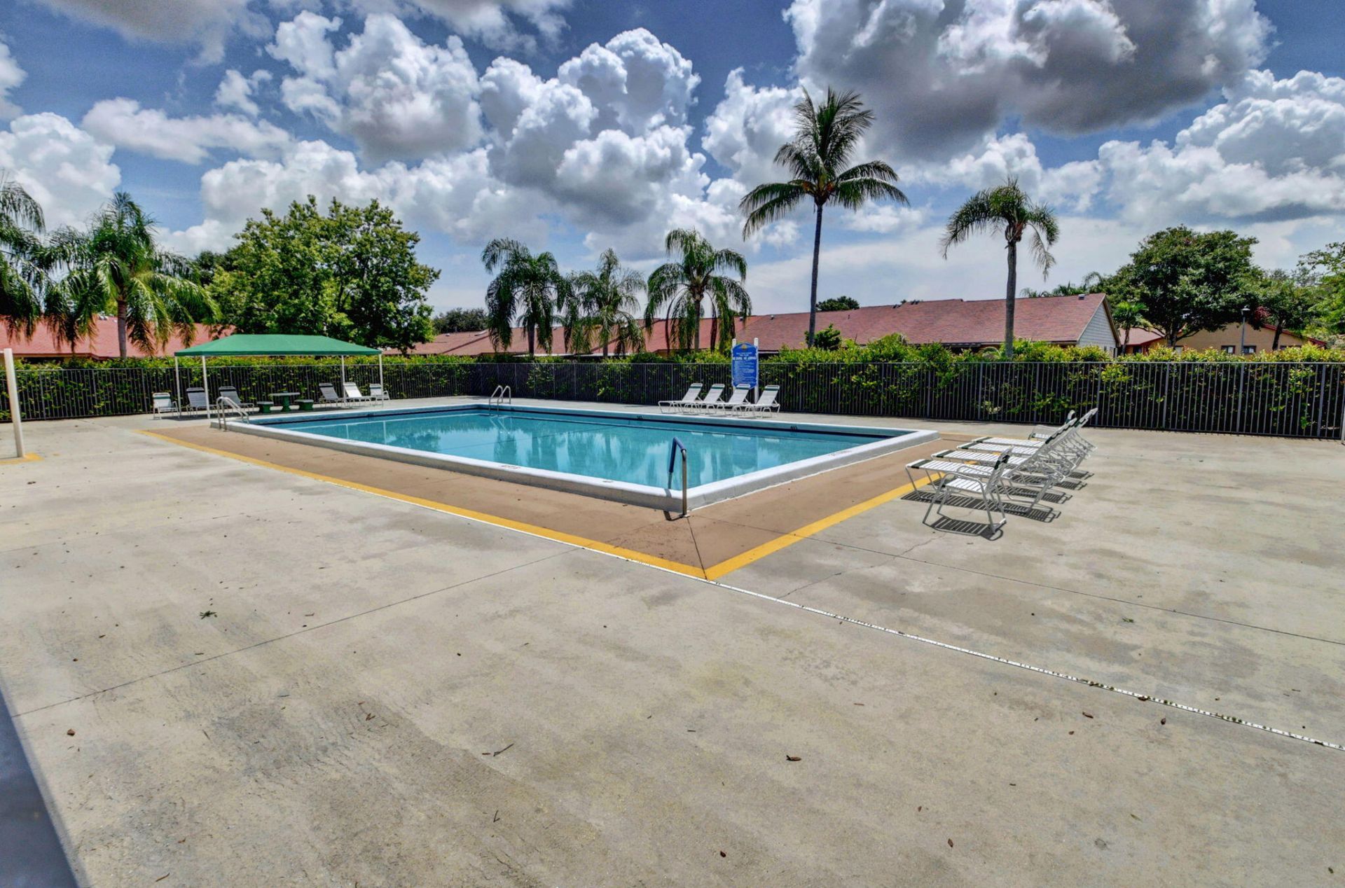 6 Farnworth Drive, Boynton Beach, FL 33426 Photo