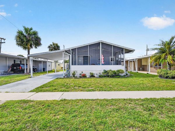 4290 Meadow View Drive, Boynton Beach, FL 33436