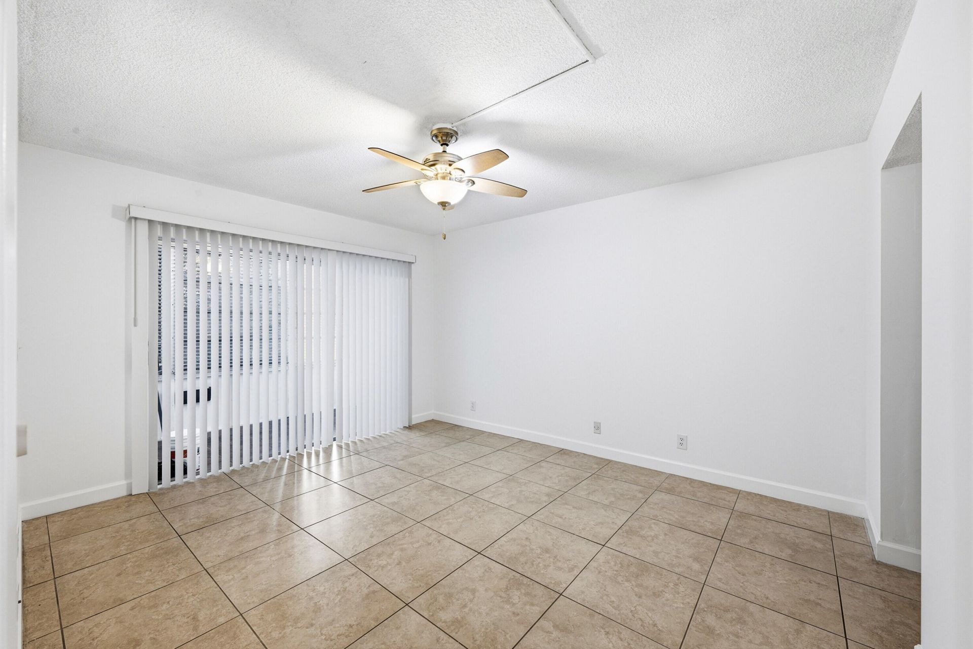 200 Ashbury Road, Unit 106, Hollywood, FL 33024 Photo