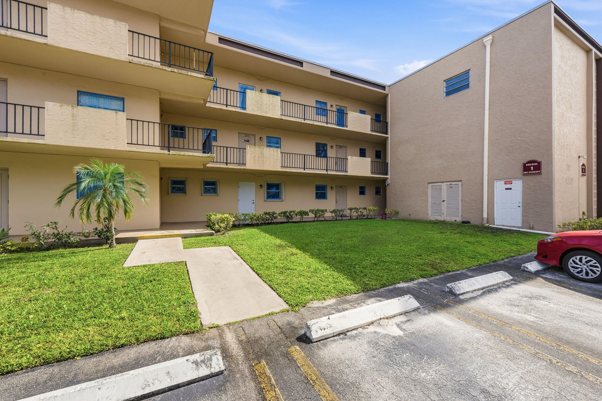 200 Ashbury Road, Unit 106, Hollywood, FL 33024 Photo