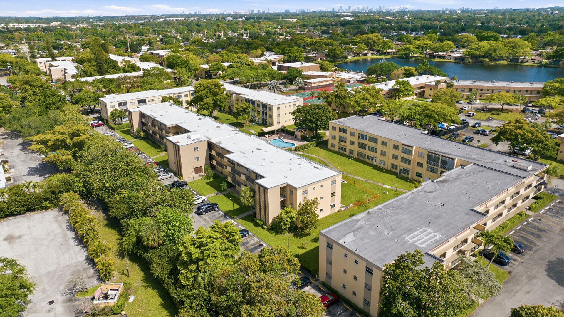 200 Ashbury Road, Unit 106, Hollywood, FL 33024 Photo