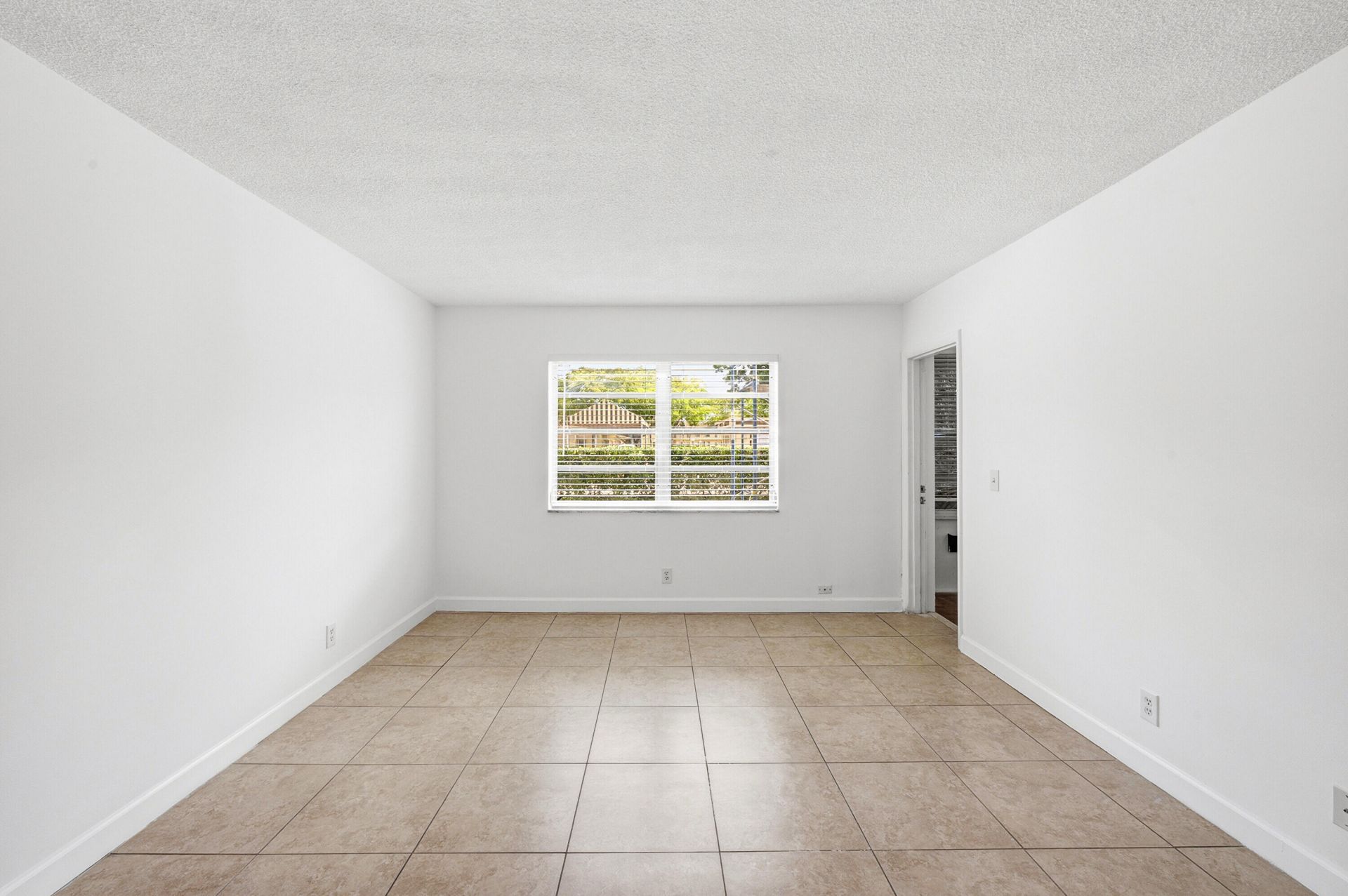 200 Ashbury Road, Unit 106, Hollywood, FL 33024 Photo