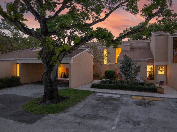 1121 NW 13th Street, Unit 3, Boca Raton, FL 33486