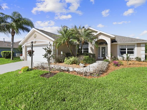 375 E Temple Ct Court SW, Vero Beach, FL 32968
