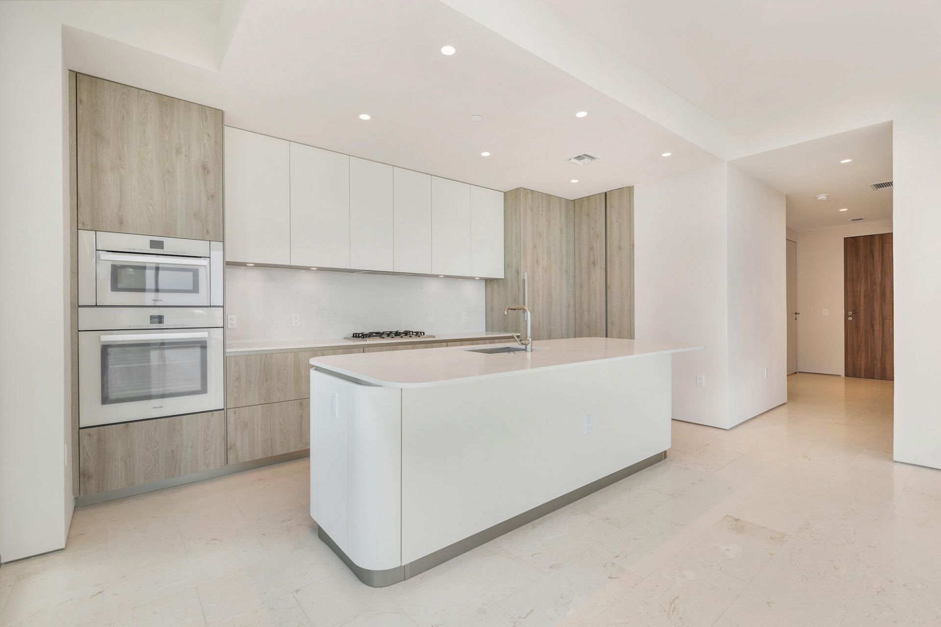 200 Arkona Court, Unit 504, West Palm Beach, FL 33401 Photo