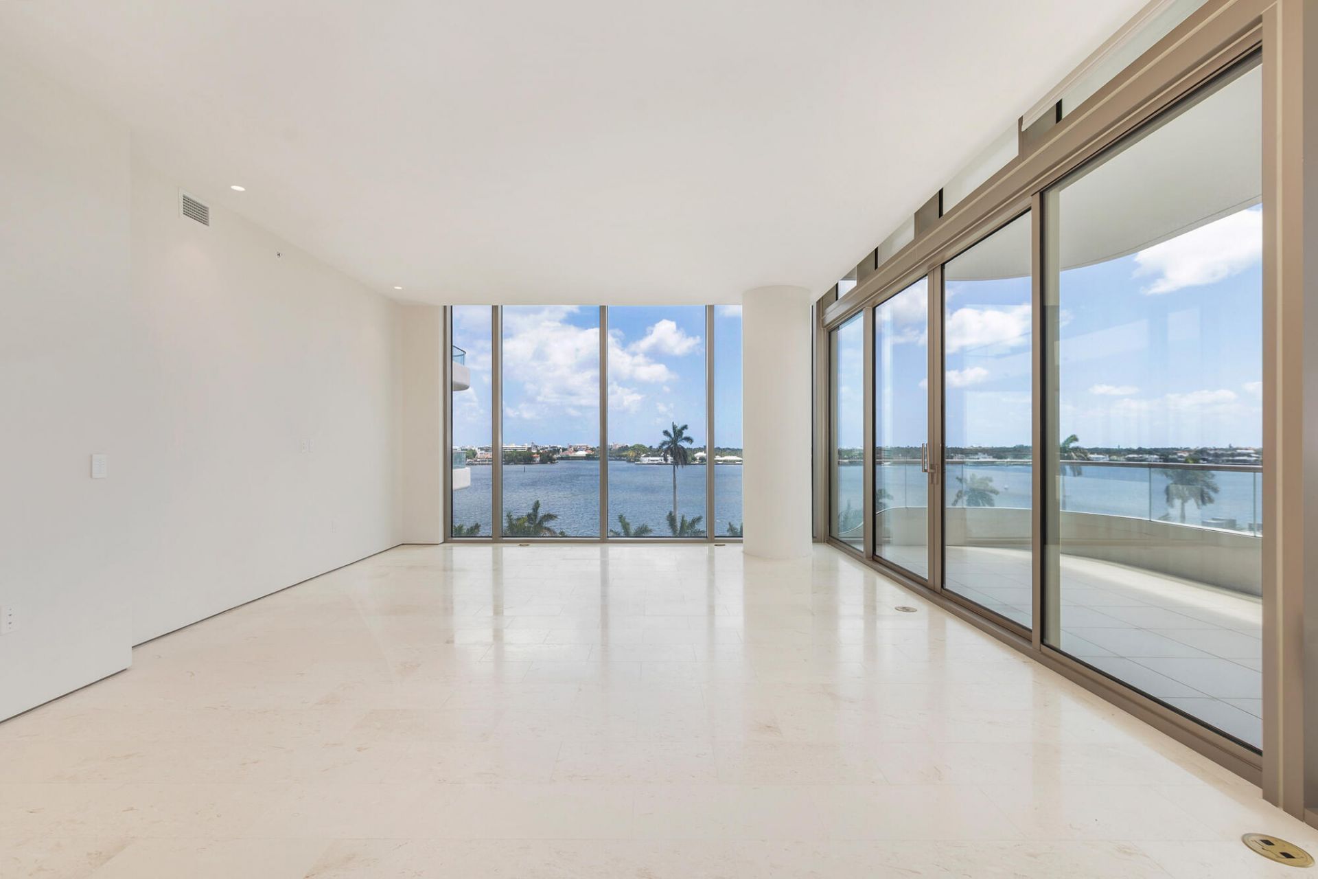 200 Arkona Court, Unit 504, West Palm Beach, FL 33401 Photo