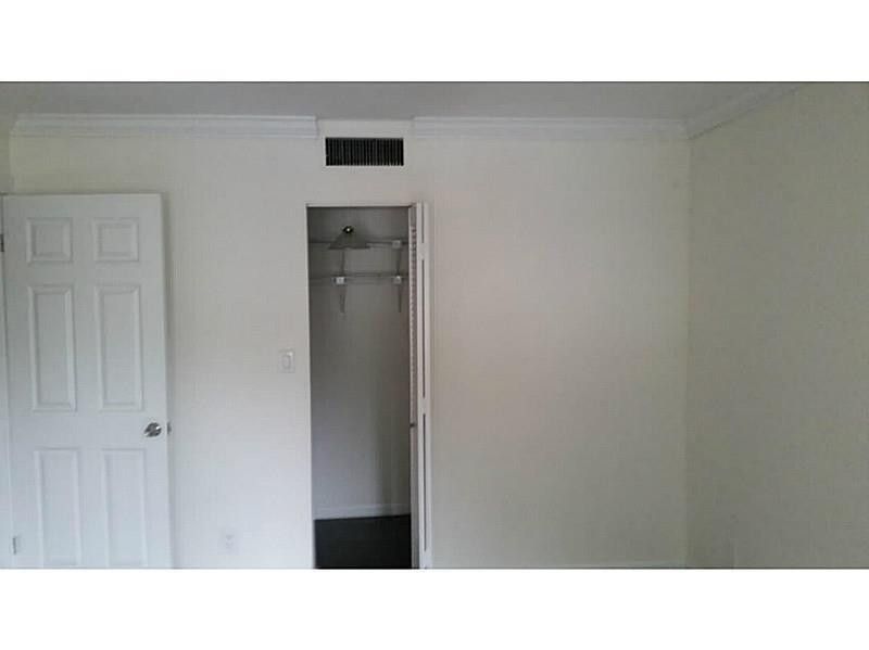 3280 Spanish Moss Terrace, Unit 209, Lauderhill, FL 33319 Photo