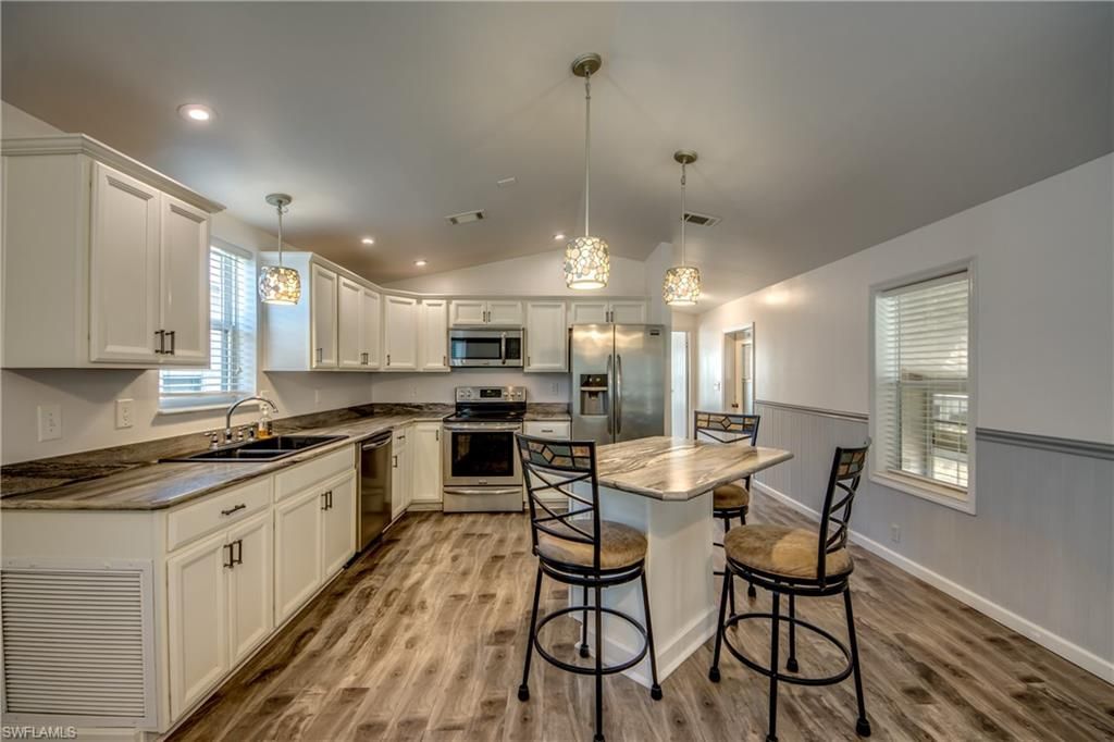 7230 Ladyfish Dr, Saint James City, FL 33956 Photo