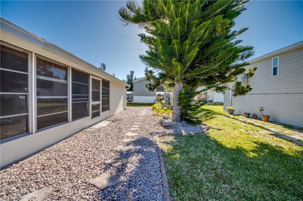 7230 Ladyfish Dr, Saint James City, FL 33956 Photo