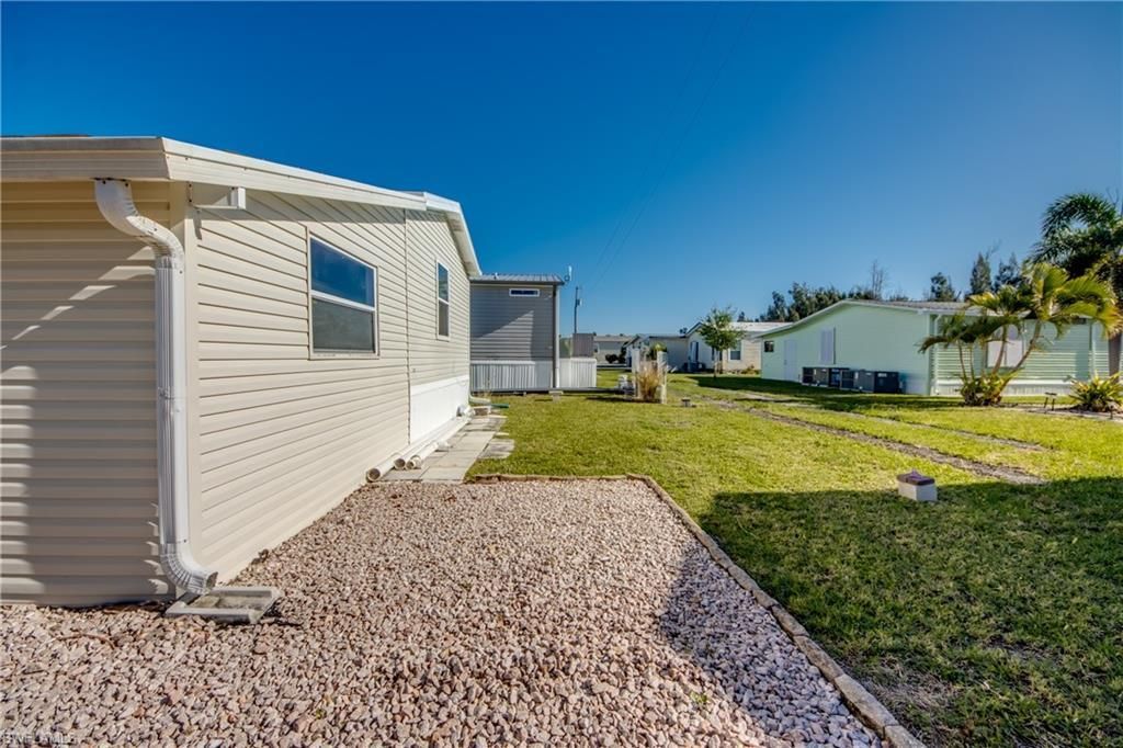 7230 Ladyfish Dr, Saint James City, FL 33956 Photo