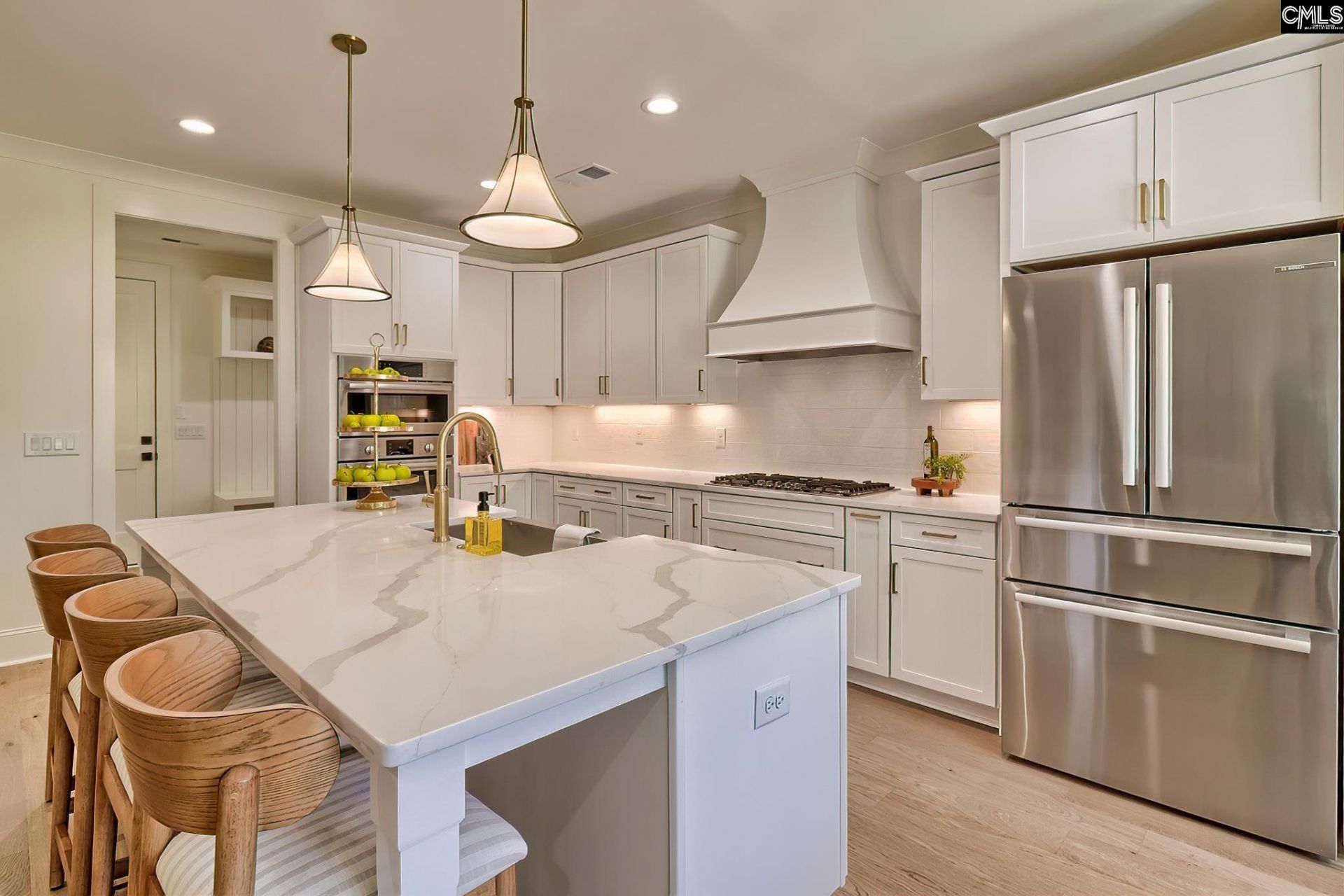 912 Salisbury Court  Photo 14