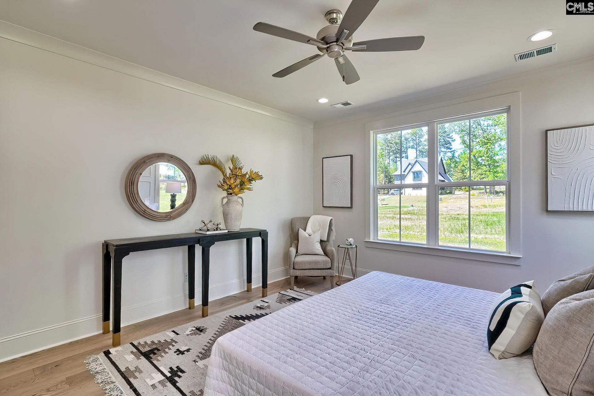 912 Salisbury Court  Photo 22