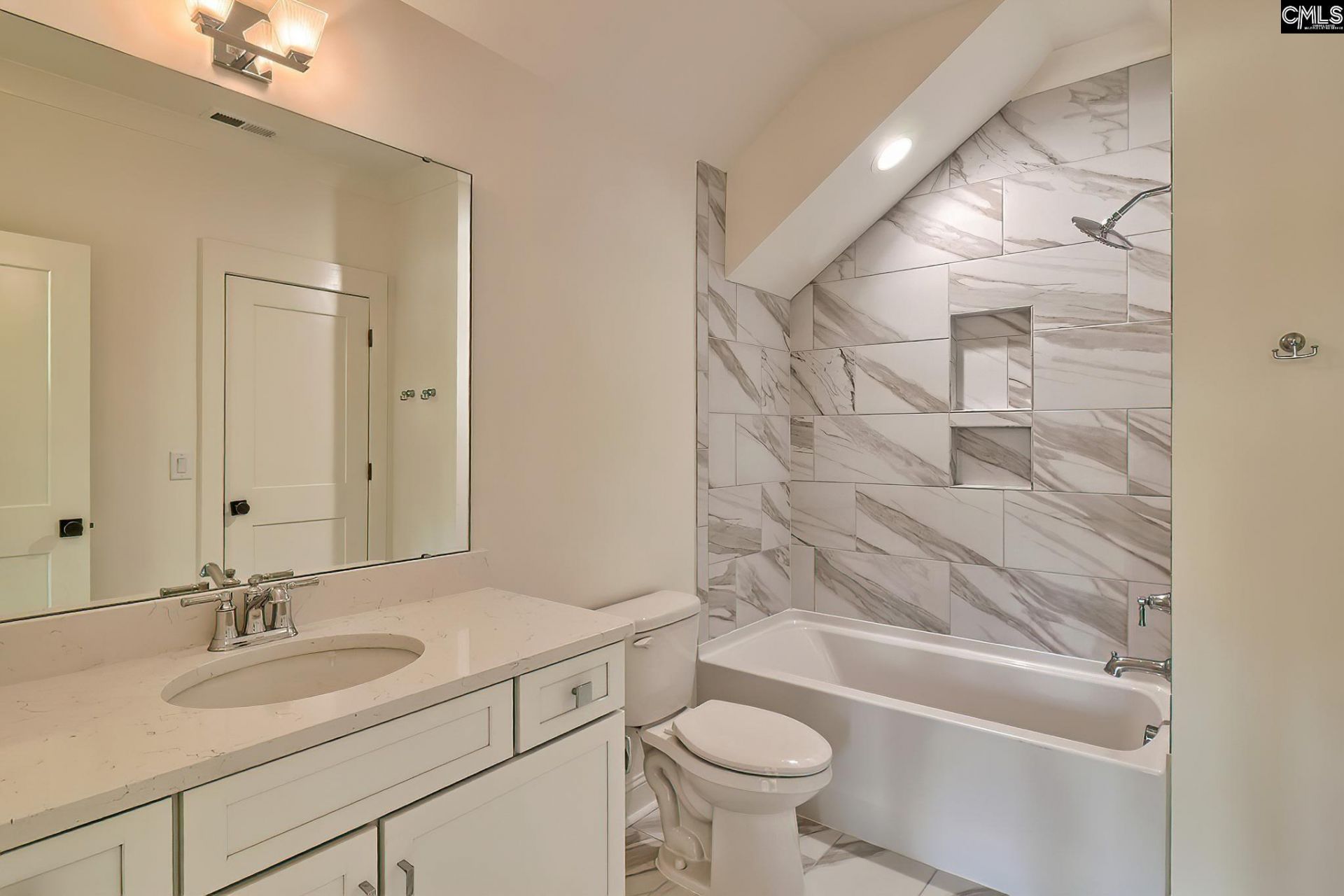 912 Salisbury Court  Photo 36