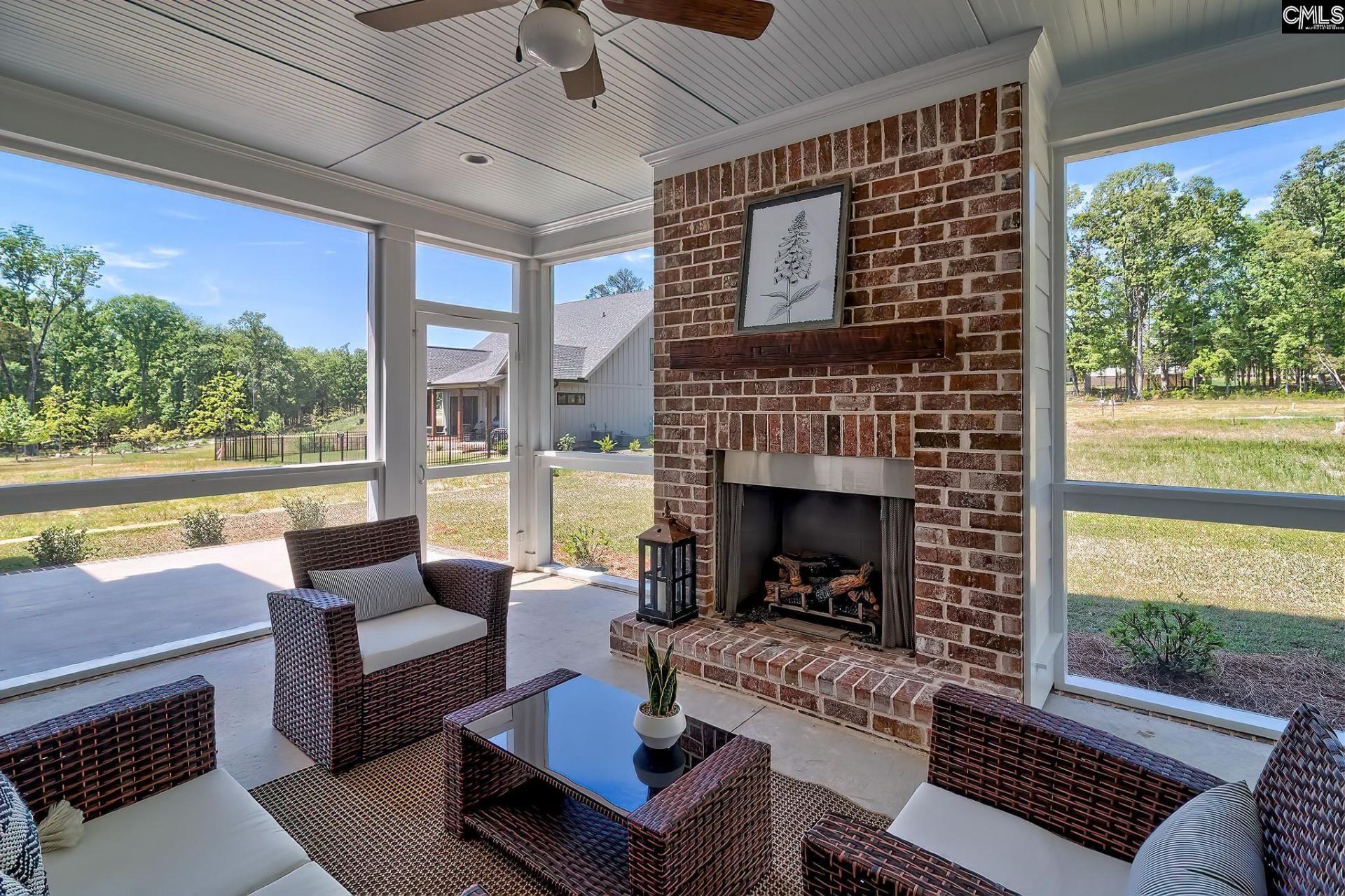 912 Salisbury Court  Photo 40