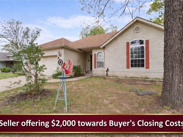 2 Lowther Lane, Bella Vista, AR 72714