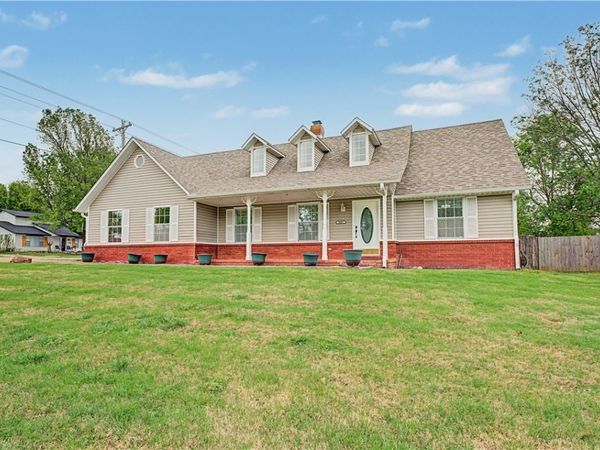 4001 Clark Avenue, Springdale, AR 72762