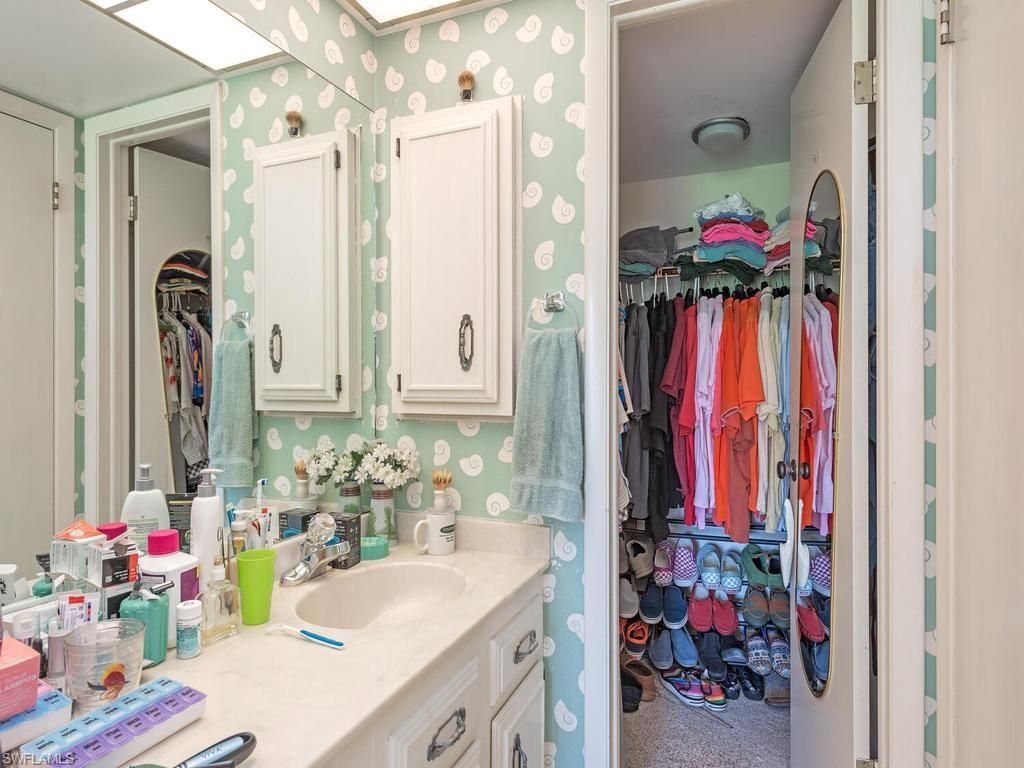 406 Bristle Cone Ln, Unit 4, Naples, FL 34113 Photo