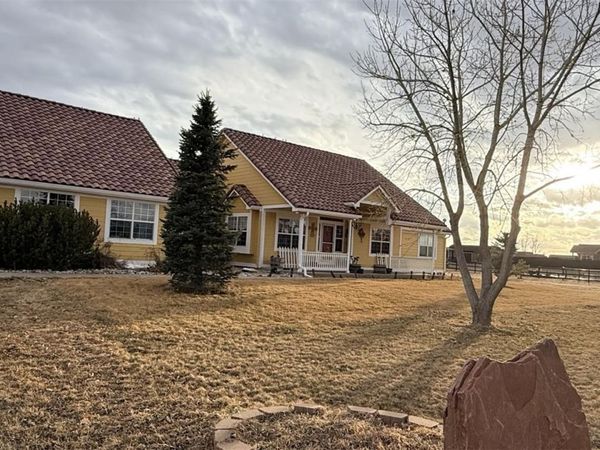 55740 E 41st Avenue , Strasburg, CO 80136