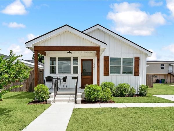 1227 COOK Street, Gretna, LA 70053