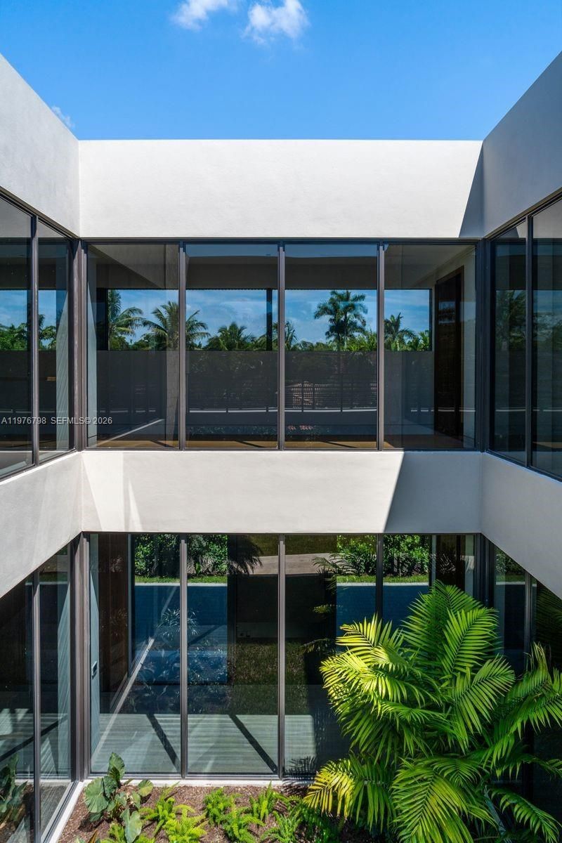 8755 SW 54th Ave , Miami, FL 33143 Photo