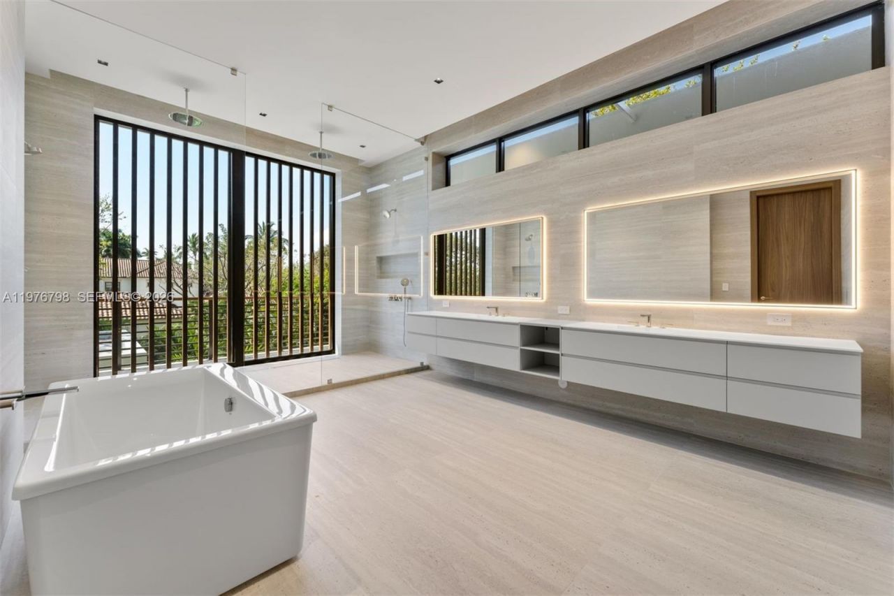 8755 SW 54th Ave , Miami, FL 33143 Photo