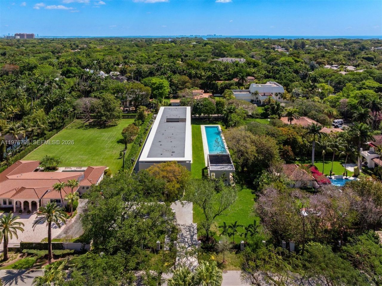 8755 SW 54th Ave , Miami, FL 33143 Photo