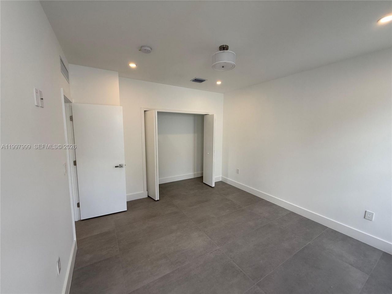 3431 NW 14th Ter, Miami, FL 33125 Photo