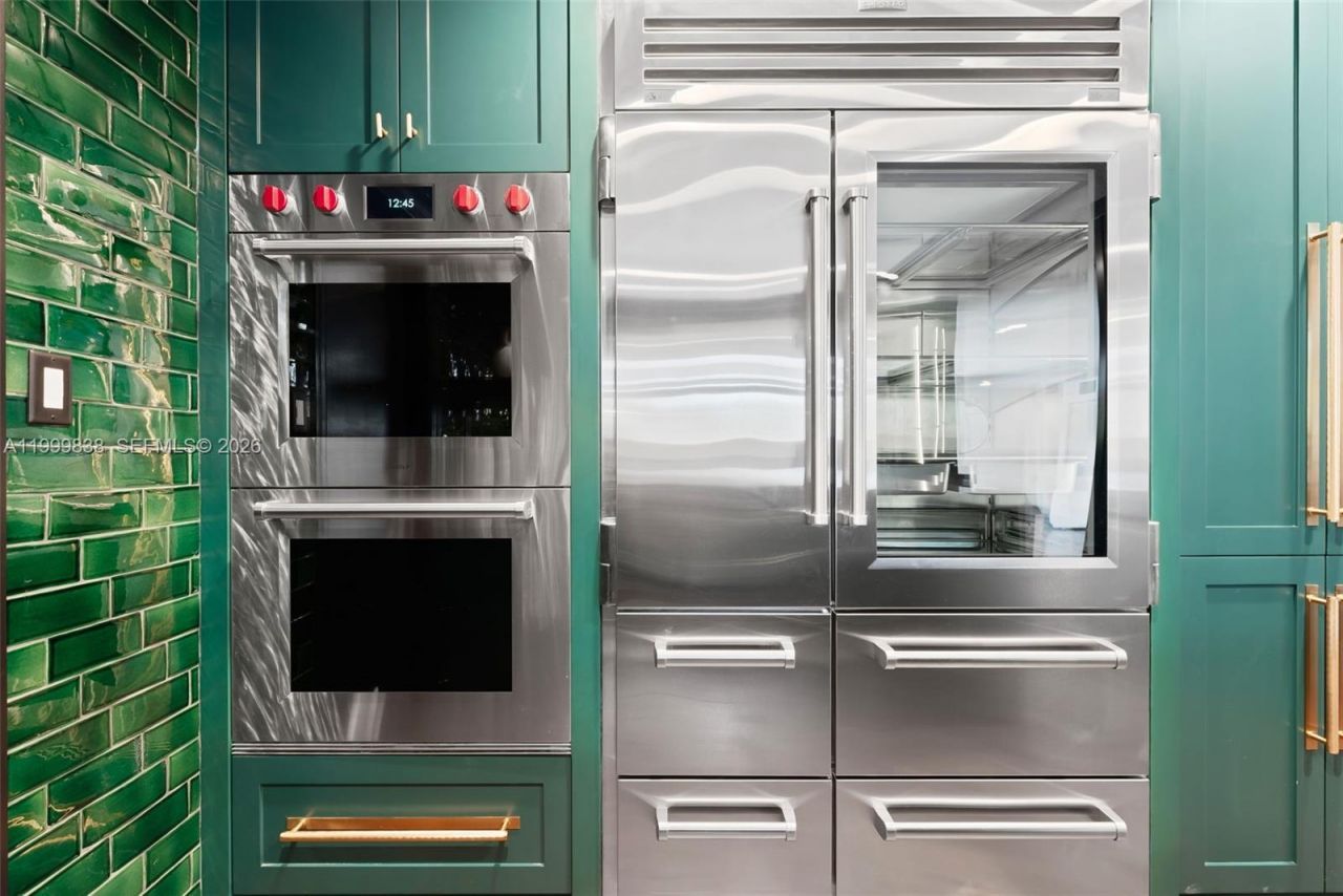 3001 Bayview Dr, Fort Lauderdale, FL 33306 Photo