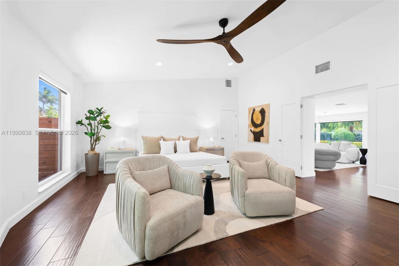 3001 Bayview Dr, Fort Lauderdale, FL 33306 Photo