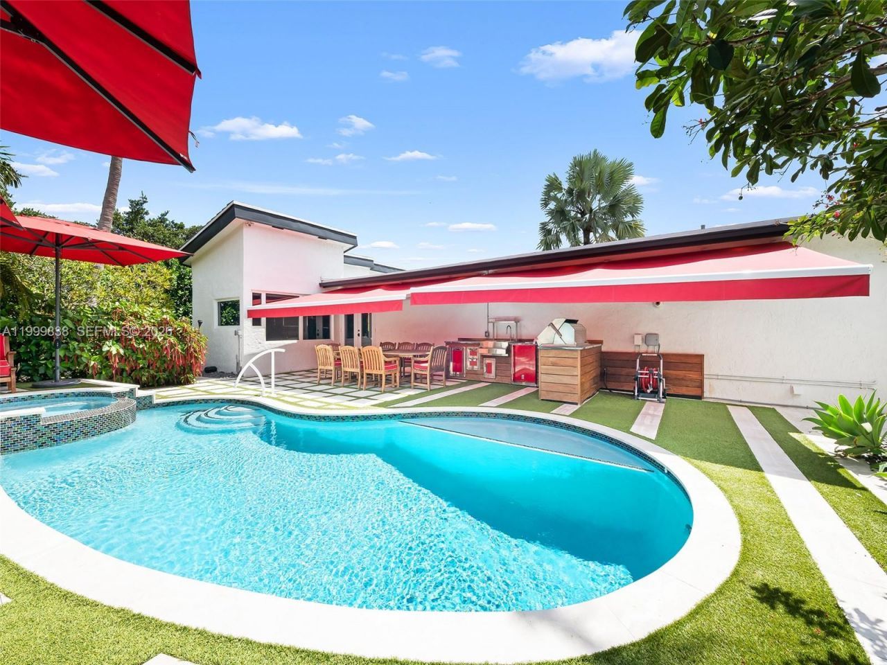 3001 Bayview Dr, Fort Lauderdale, FL 33306 Photo