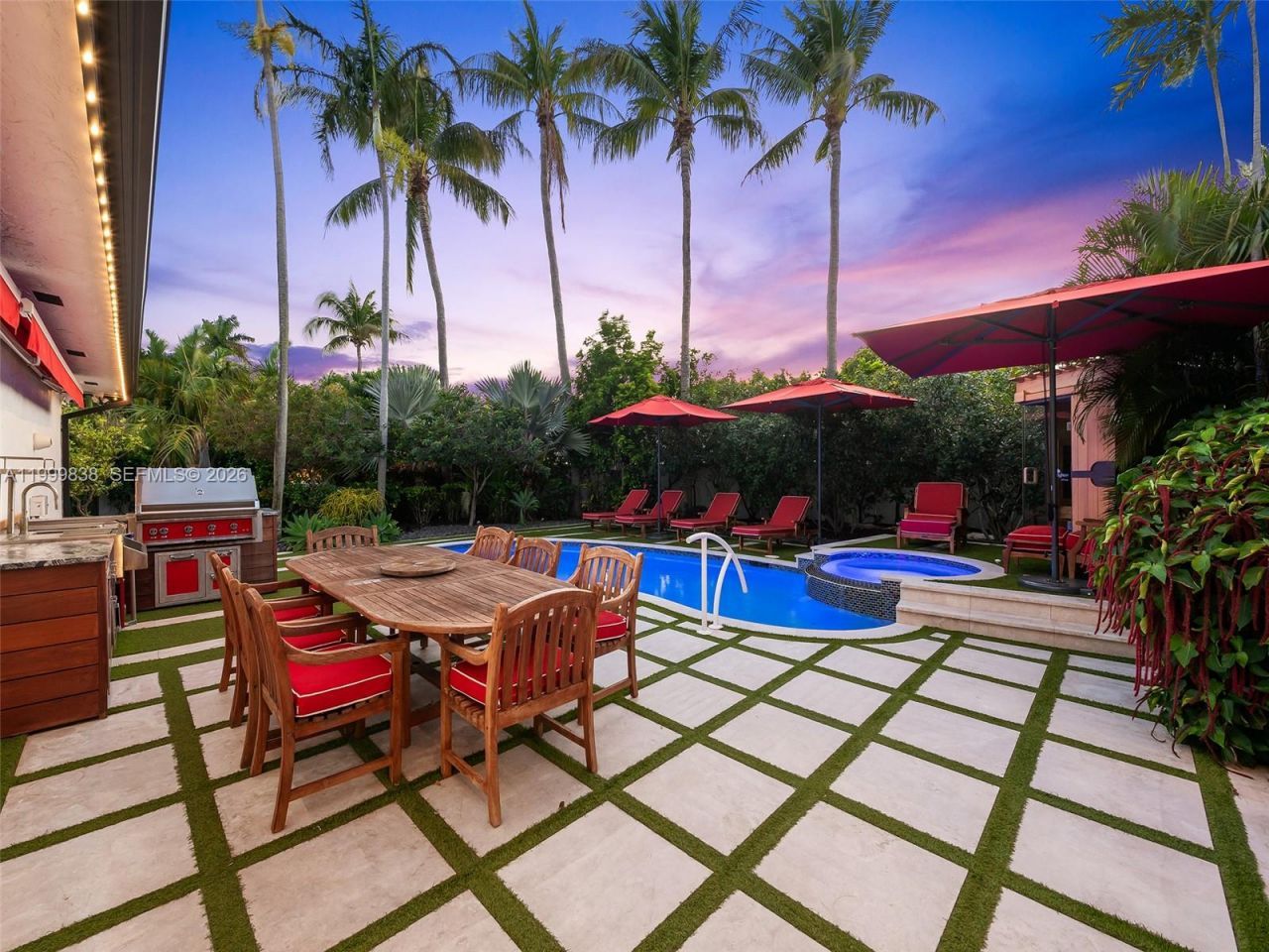 3001 Bayview Dr, Fort Lauderdale, FL 33306 Photo