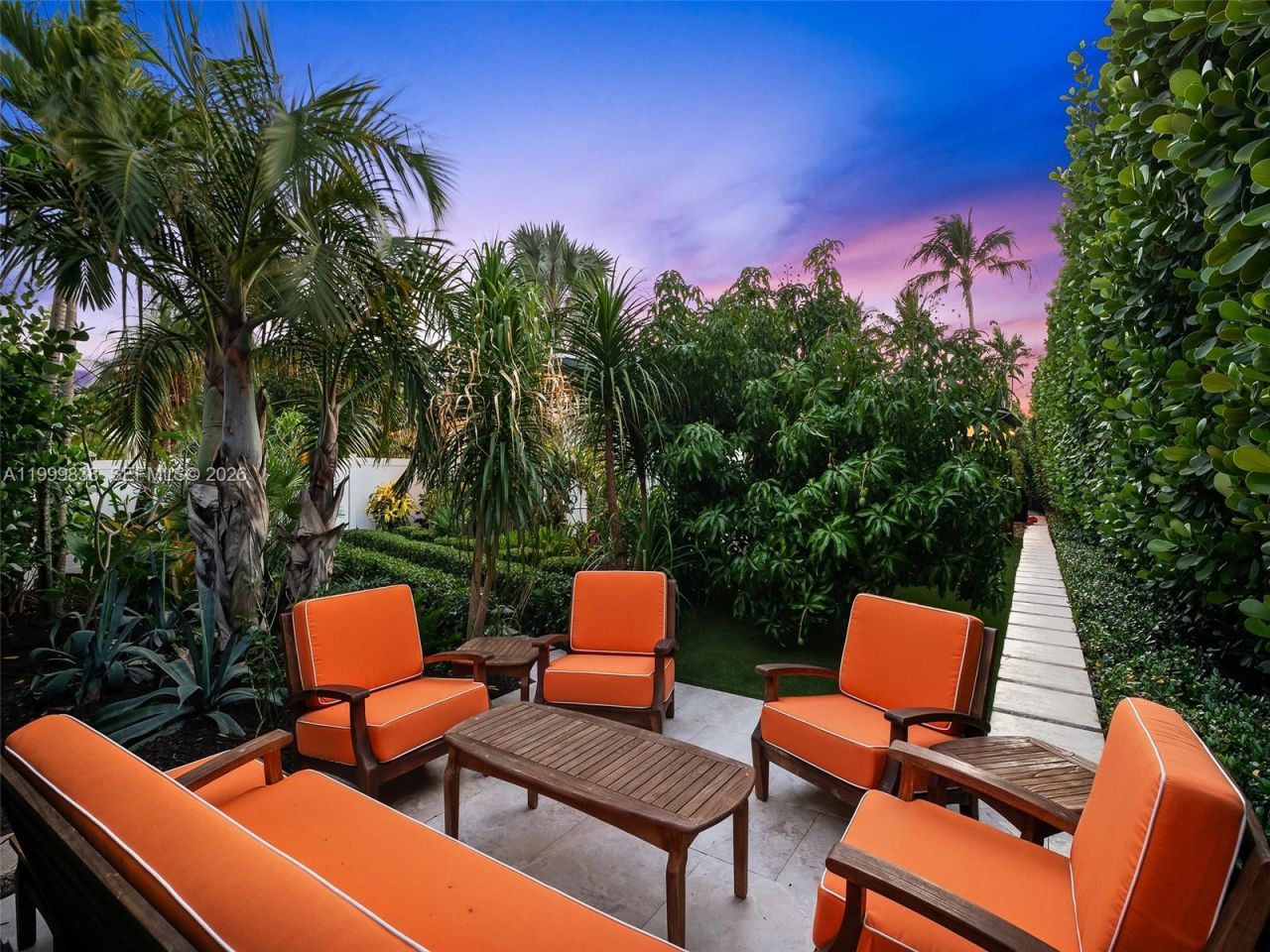 3001 Bayview Dr, Fort Lauderdale, FL 33306 Photo