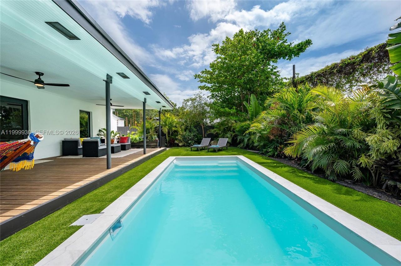 412 NW 41st St, Miami, FL 33127 Photo