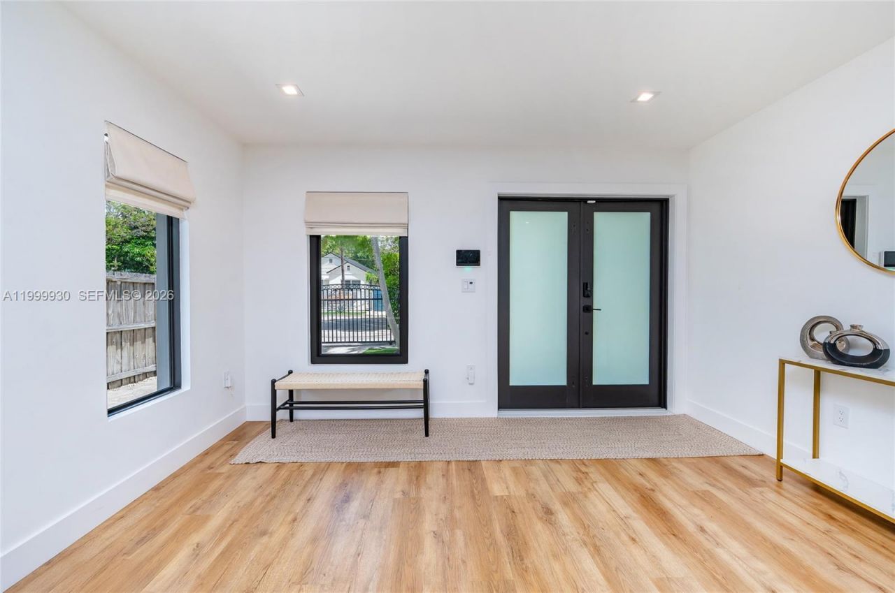 412 NW 41st St, Miami, FL 33127 Photo