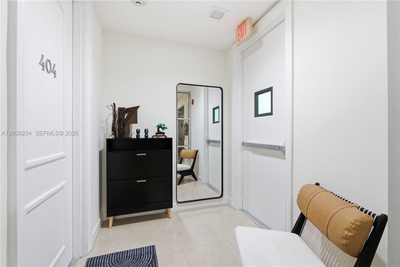 1090 NW N River Dr, Unit 404, Miami, FL 33136 Photo