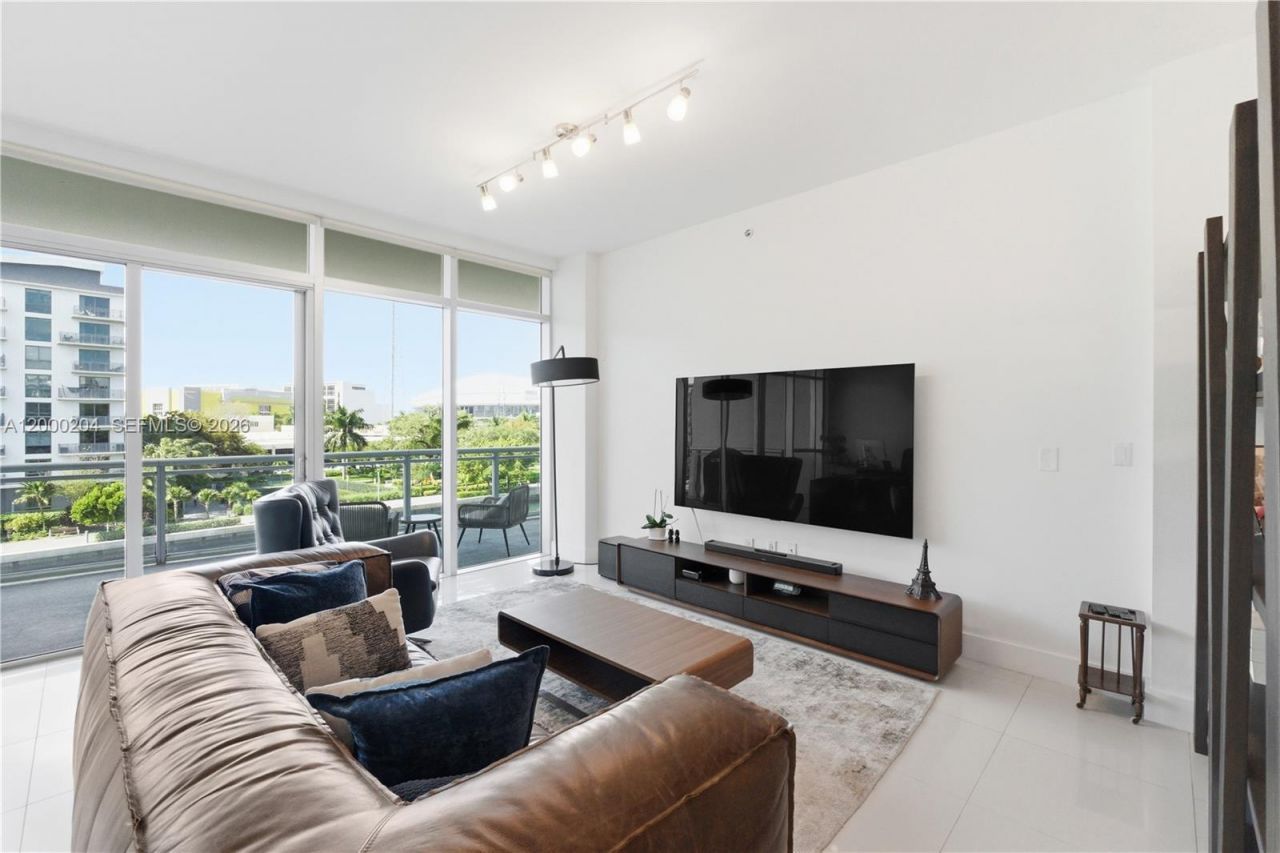 1090 NW N River Dr, Unit 404, Miami, FL 33136 Photo