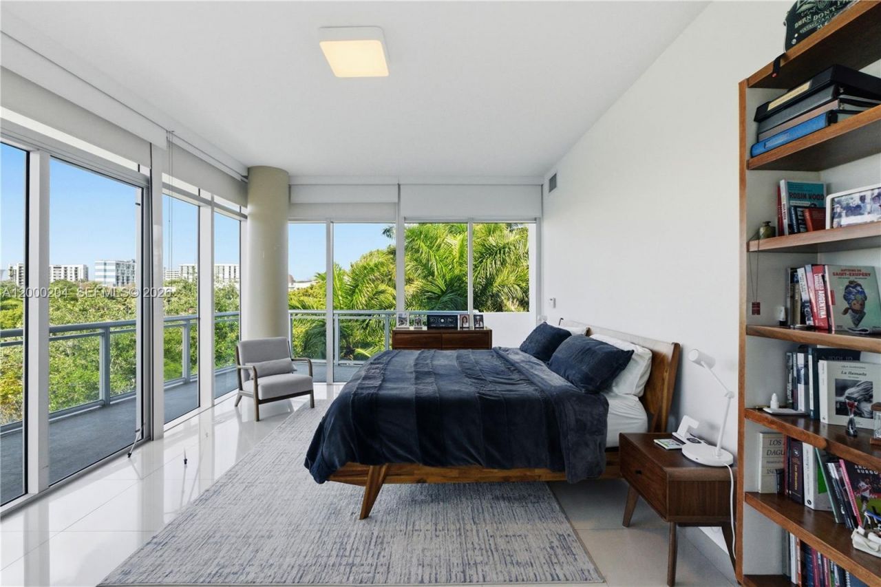 1090 NW N River Dr, Unit 404, Miami, FL 33136 Photo