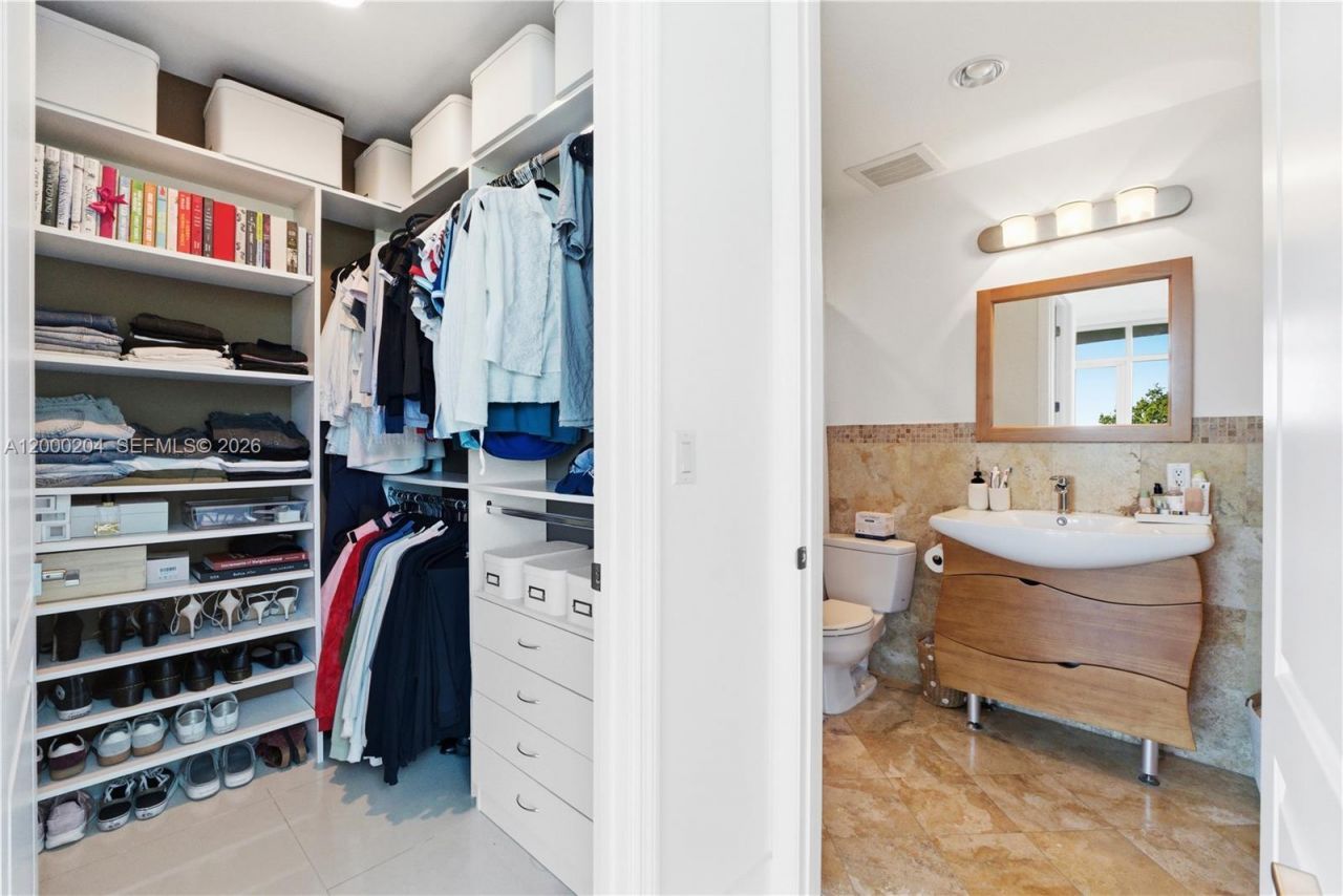 1090 NW N River Dr, Unit 404, Miami, FL 33136 Photo